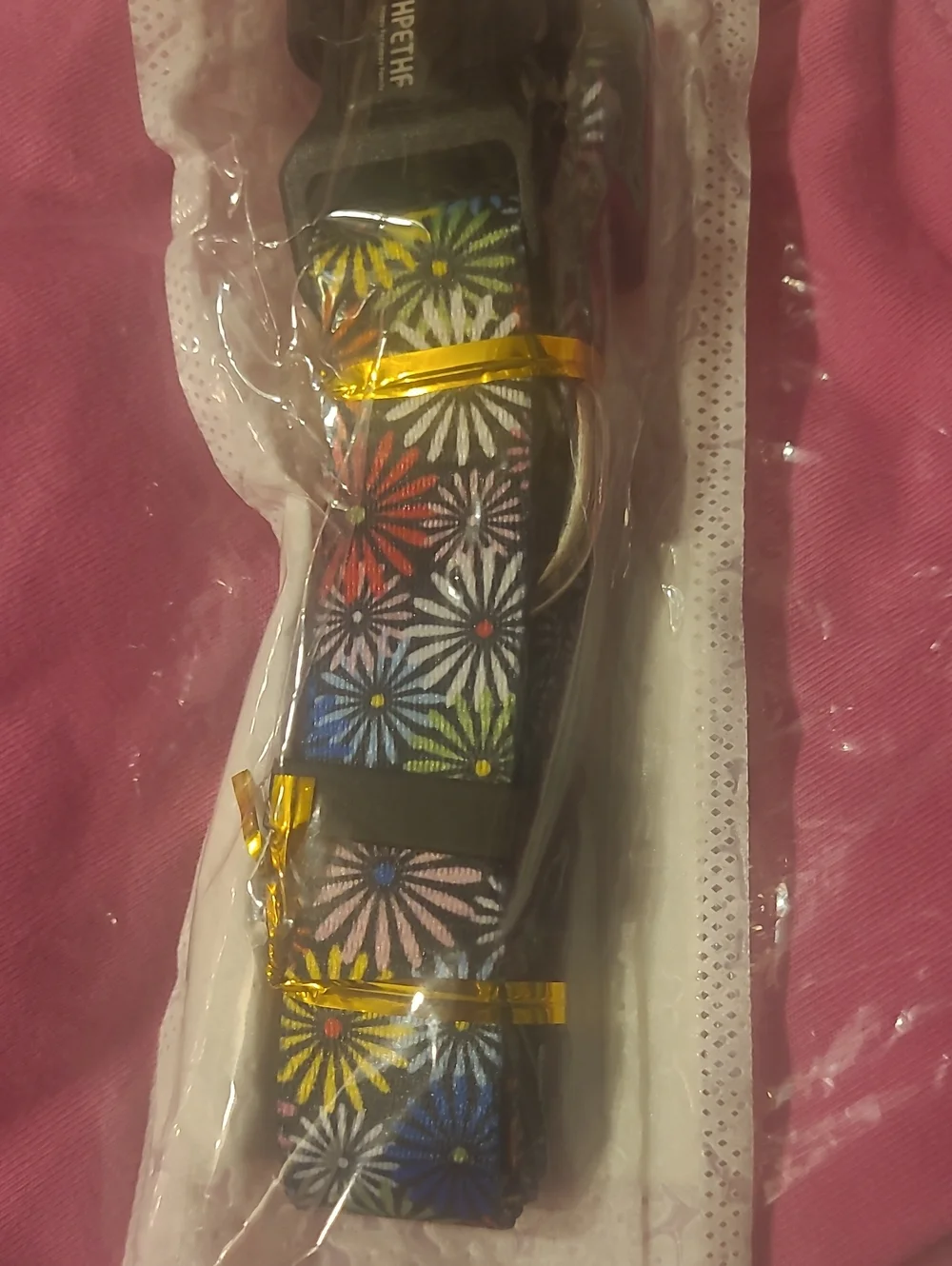 New with tags! Happy Pet Happy Family adjustable floral dog collar medium